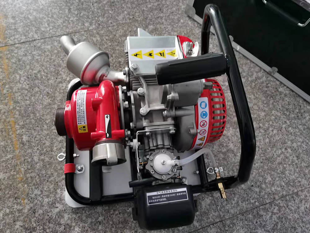 背負式森林消防泵